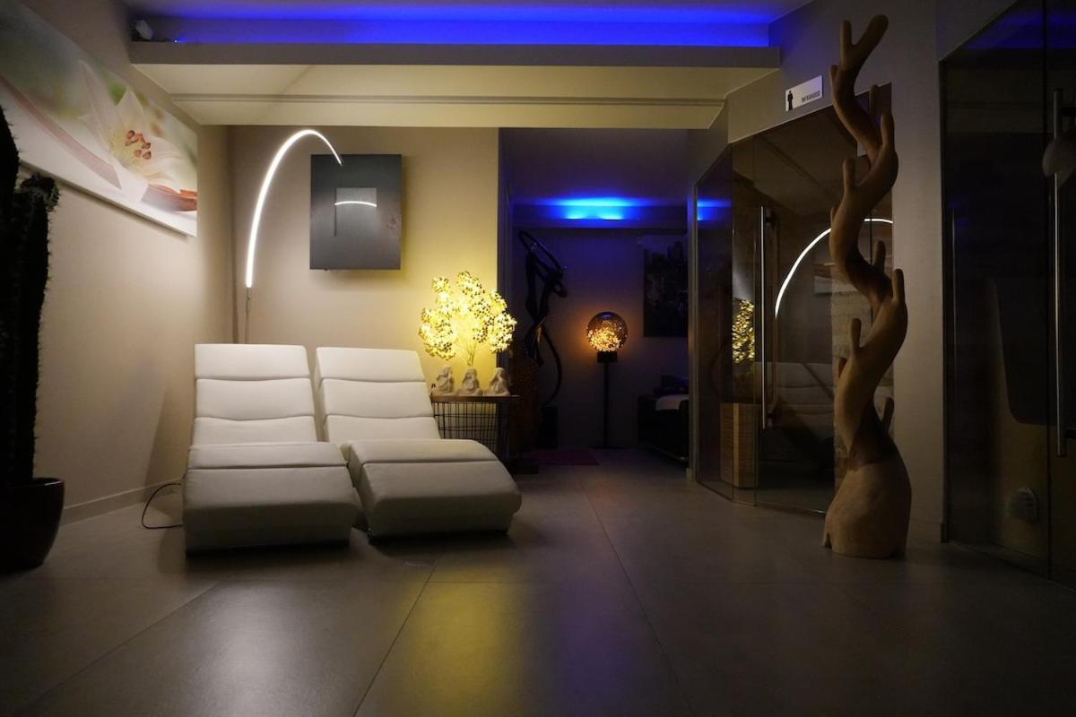 Hotel Monte Cristo Hoeselt Екстериор снимка
