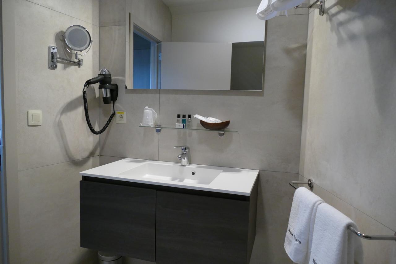 Hotel Monte Cristo Hoeselt Екстериор снимка